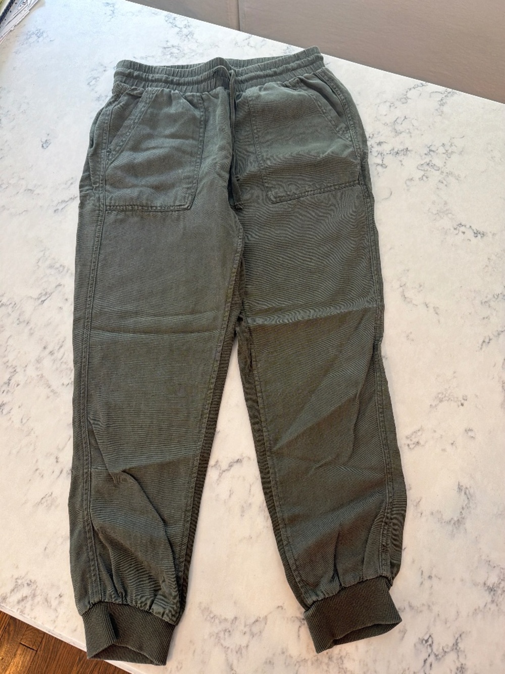 Women’s Splendid Chino Joggers in Green